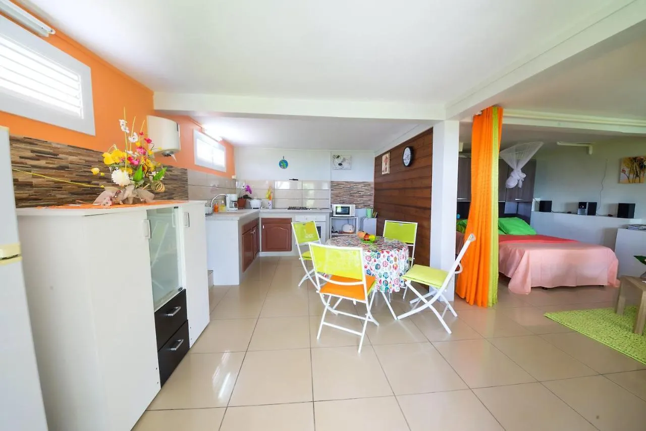 Casa de Férias Charmante Maison A Riviere-Salee Avec Jardin Privatif Martinica